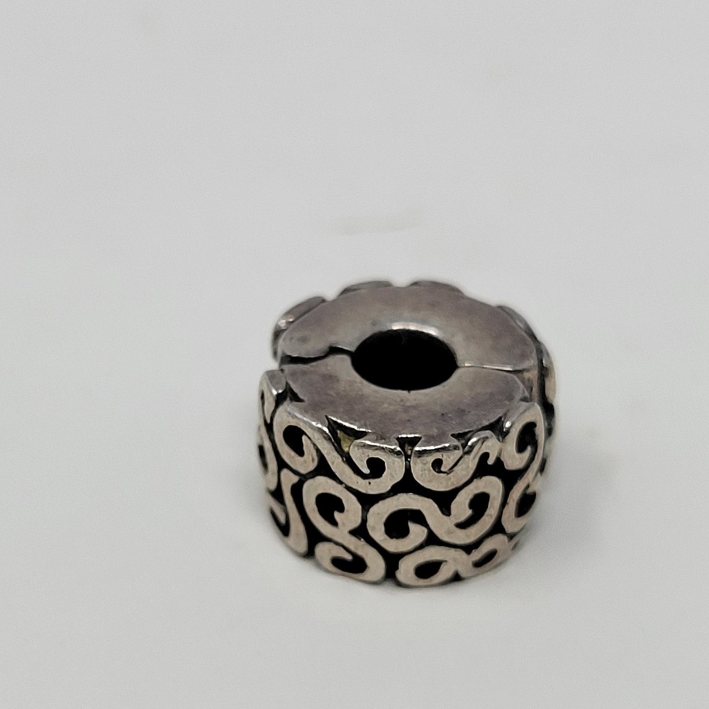 Pandora Sterling Silver 925 Swirl Scroll Filigree Clip‎ Charm Spacer 790446